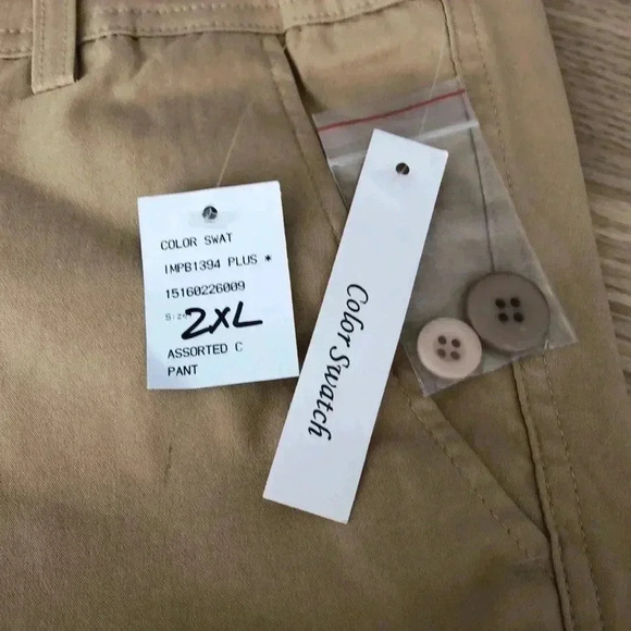 🆕Plus Size Nude Stretchy Cropped Dress Pants 2X 🆕 - Picture 6 of 6